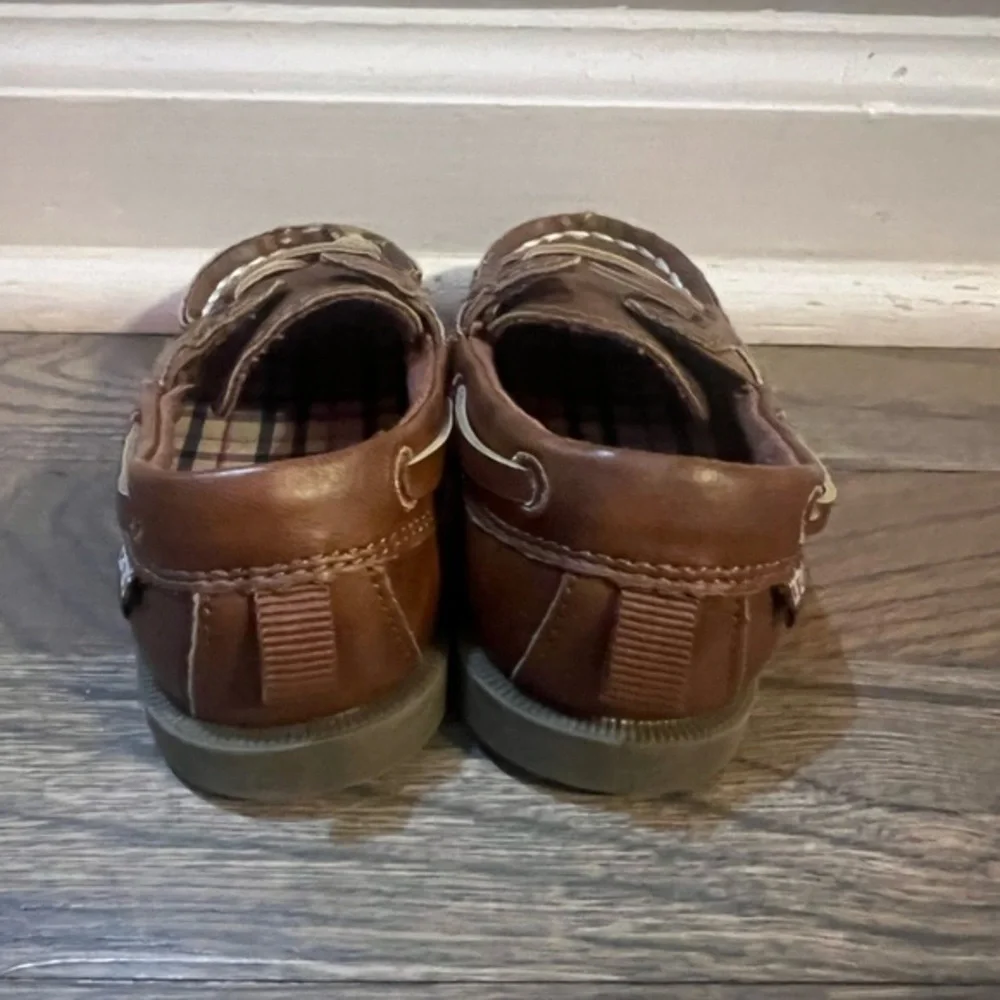 Carter’s Toddler‎ Loafer Boat Shoes size 5